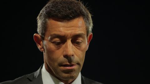 Pedro Caixinha sufre cuando enfrenta duelos ante las Águilas del América