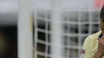 El colombiano Mateus Uribe tras fallar un penalti en el Clásico ante Chivas. (Foto: Imago7/Agustin Cuevas)