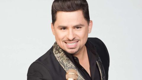 Larry Hernández