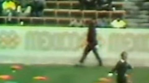 El público lo sospechaba y abuchearon al Tri en el juego por el bronce ante Japón.