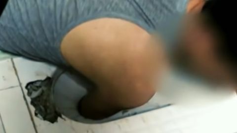 El brazo atascado. Captura