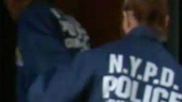 Encuentran a una mujer degollada en su casa.
