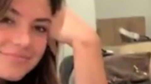 Javier Hernández y Sarah Kohan.