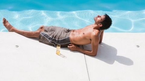 Es importante utilizar protector solar aplicado en cantidades generosas.