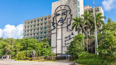 No, el 'che' no se origina con el revolucionario argentino-cubano Ernesto 'Che' Guevara.