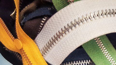 El zipper o cierre de cremallera surgió en la I Guerra Mundial.