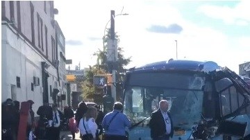 El choque fue en Webster Avenue con E. 175th St