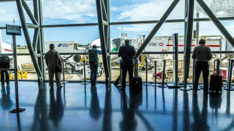 Por ahora, el Aeropuerto de Miami sigue abierto.