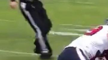 El quarterback de los Redskins de Washington Alex Smith se pierde la temporada en la NFL.