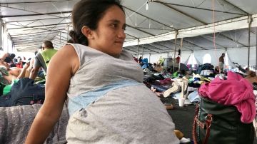 Evelyn Martínez, hondureña, tiene siete meses de embarazo.