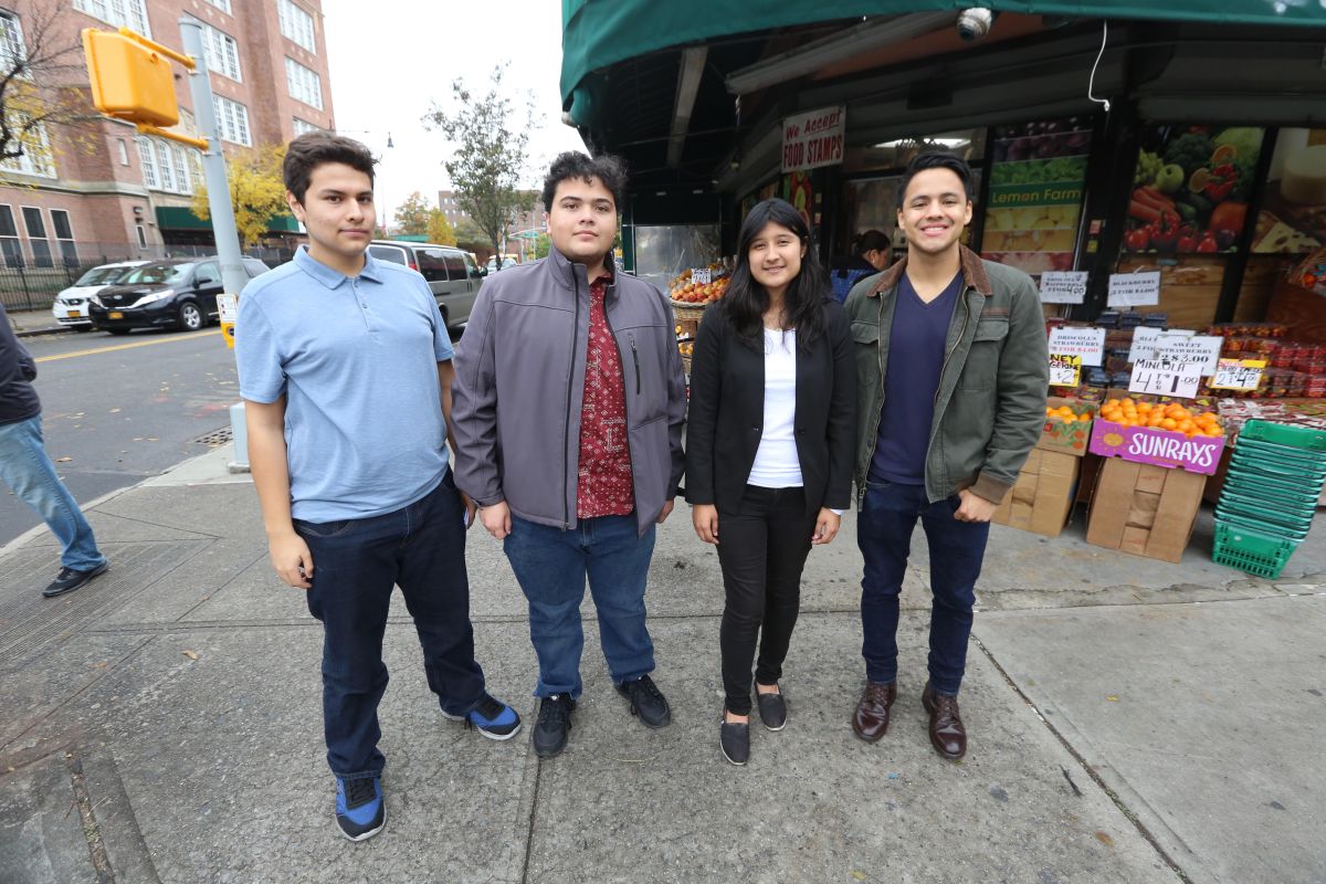 Jóvenes latinos Alexis Ortiz, Jennifer Díaz, Kevin Finnegan Díaz y Andrés Aguirre, se convierten en una nueva fuerza electoral en medio del clima anti-inmigrante del a Administración Trump