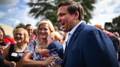 El republicano Ron DeSantis fue electo gobernador de Florida.