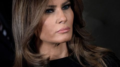 Melania llama a votar por los republicanos y en contra de los demócratas y medios de comunicación