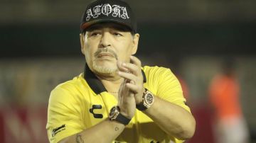 Diego Armando Maradona, director técnico de Dorados.