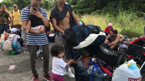 La caravana migrante camino a Tepanapepec desde Arriaga, Chiapas.