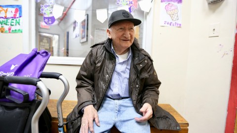 A sus 83 años el colombiano Sixto Ramírez se apresta a votar por primera vez e invita a jóvenes generaciones que ejerzan su voto para hacer contrapeso a los abusos del Gobierno federal