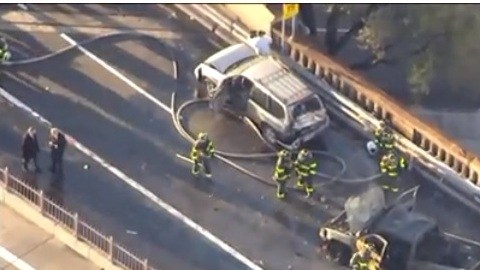 El tráfico fue cerrado en sentido Manhattan-Brooklyn