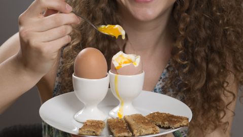 El huevo es perfecto para obtener la cantidad de proteína que se necesita a la hora del desayuno.
