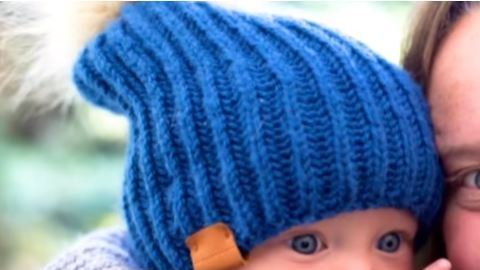 Cuando el cazador regresó a su cabaña, su esposa e hija ya estaban muertas.