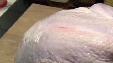 Esta receta de pavo es la sensación en Internet y no precisamente por su practicidad.