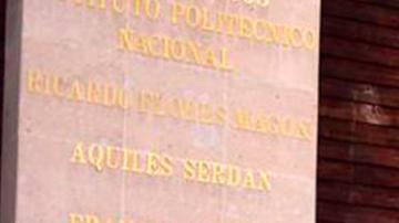 Protesta en el Congreso mexicano a principios de noviembre contra la anunciada visita de Maduro