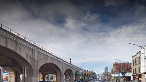 Queens Boulevard, Sunnyside