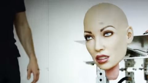 Autoblow es el nombre de este revolucionario robot.