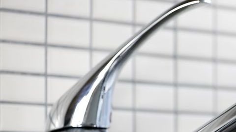 El problema de los altos niveles de plomo en el agua se ha convertido en una preocupación nacional.