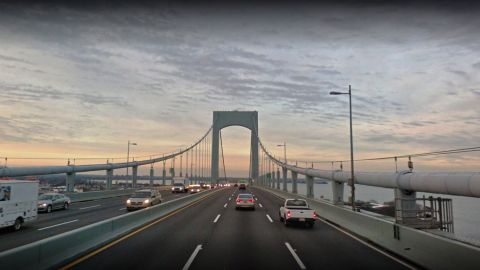 Throgs Neck Bridge, entre El Bronx y Queens, NYC.