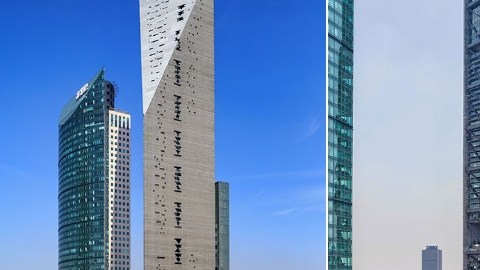 El edificio está ubicado en la principal avenida de la Ciudad de México.