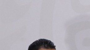 López Obrador firma decreto del caso Ayotzinapa.