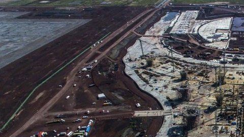 Por qué sigue la construcción de la terminal aérea ya cancelada.