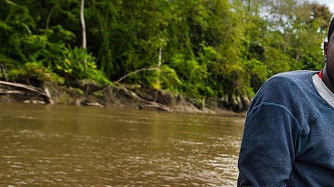 Migrantes de todo el mundo cruzan América Latina para ir a EEUU.