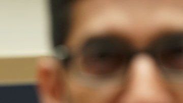 Madrigal acaparó las cámaras durante la comparecencia de Sundar Pichai en el Congreso.