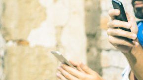 Las aplicaciones Screen Time y Digital Wellbeing quieren ayudarte a saber con qué frecuencia miras tu dispositivos.