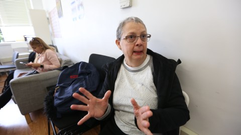 Maria Lugo. Inmigrantes opinan sobre la carga publica.