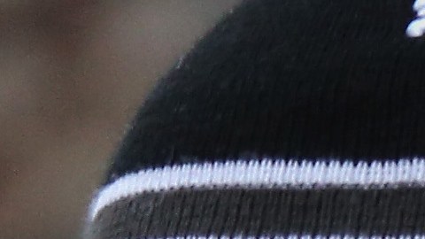 En los cinco condados más de 200 furgonetas realizan un recorrido para repartir comida a los adultos mayores. /Archivo