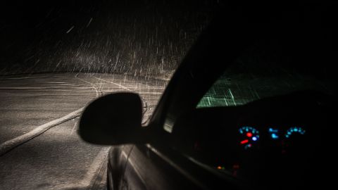 Quedarse dormido en carretera puede causar la muerte