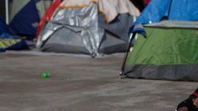 Migrantes en casas de campaña en Tijuana
