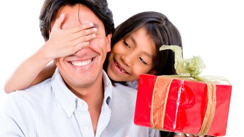 Se estima que en el Día del Padre 2018 los estadounidenses gastarán un promedio de $133 por persona,   en la compra de un regalo para papá.