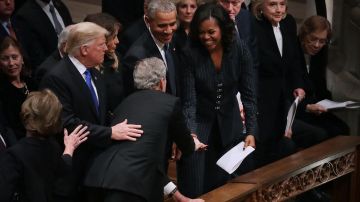 George Bush y Michelle Obama tienen sus bromas personales.