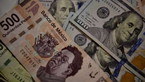 Billetes mexicanos.