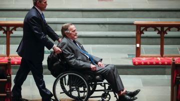 Los Bush tenían una relación muy cercana como padre e hijo.
