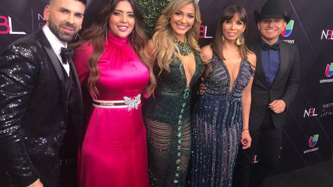 Los jueces de Nuestra Belleza Latina con Migbelis