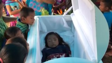 El cuerpo llegó, el domingo,a San Antonio Secortez, una aldea pobre del centro de Guatemala.