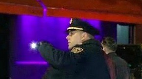 La policía busca al sospechoso