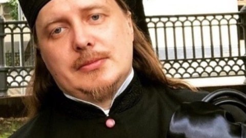 La diócesis de Tver tachó las fotos de "mal gusto".