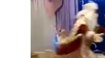 Santa Claus colapsó en pleno espectáculo.