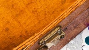 Rojo y amarillo son los colores tradicionales de ropa interior en Año Nuevo.