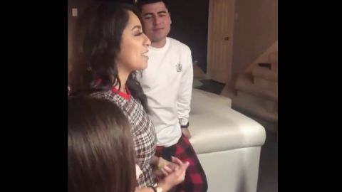 Tiana Perea cuando echa a Santos.